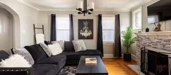 Loop Luxe in University City