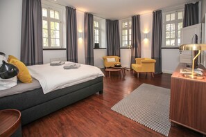 Family Apartment | Iron/ironing board, free WiFi