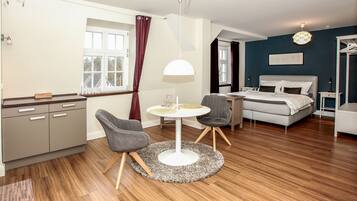Comfort Apartment | Iron/ironing board, free WiFi