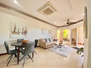 Interior - 𖧷Tropical 2bdr 𖧷Jacuzzi 𖧷 Beach 𖧷 BBQ 𖧷 Gym (Playa Langosta)