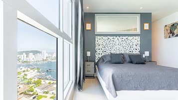 3 bedrooms, in-room safe, iron/ironing board, free WiFi