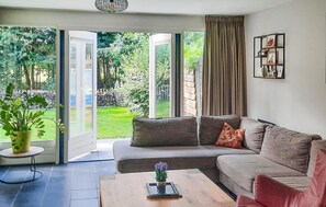 Smart TV, fireplace - Gorgeous home in Sint-Oedenrode (Sint-Oedenrode)