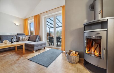 Beautiful home in Haren with kitchen