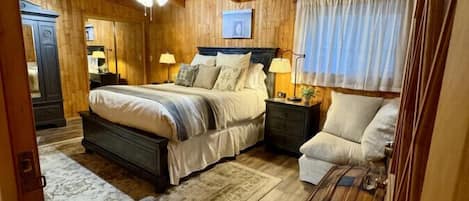 1 habitación, escritorio, tabla de planchar con plancha y wifi