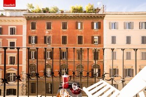 Property grounds - GuestHost - The window on the buildings of Rome Apartment (Roma)