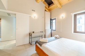 2 slaapkamers, een strijkplank/strijkijzer, wifi, beddengoed