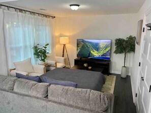 1 habitación, tabla de planchar con plancha, wifi gratis y ropa de cama 