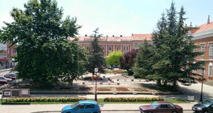 VrĆĄac City Center Apartment Overlooking City Hall