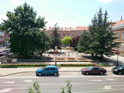 Vršac City Center Apartment Overlooking City Hall
