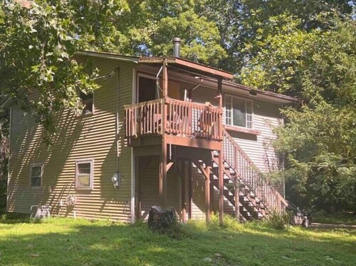 Poplar Place a 2Bd/1Bath Cottage in the Woods
