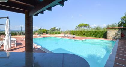 3 bedroom pet friendly home in Arezzo