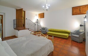 2 habitaciones, cuna de viaje, wifi gratis y ropa de cama 