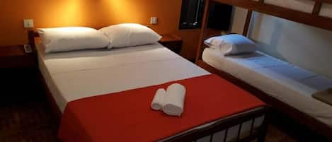 Wifi gratis y ropa de cama