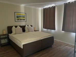 3 bedrooms, iron/ironing board, travel cot, WiFi