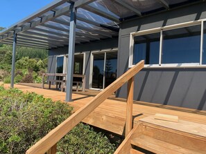 Exterior detail - Two Waters Beach House - 5 minutes walk to Ligar Bay Beach (Ligar Bay)