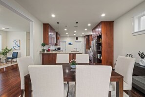 Dining - Spacious Seward Park Home for 8! (Seattle)