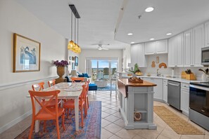 Dining - Sea Serenity - the best views in the coastal Carolinas @ Old Towne Yacht Club (Beaufort)
