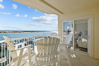 Sea Serenity - the best views in the coastal Carolinas @ Old Towne Yacht Club