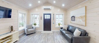 Harbor View Cottage - Unit B