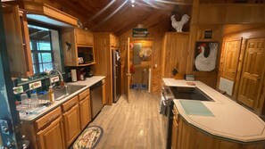 Fridge, microwave, oven, stovetop - Almost Heaven - Unplug & Unwind at this Serene Classic Cabin in Hochatown (Broken Bow)