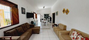 Comfort House | Living area - Casa Paraíso das Conchas (Barra de São Miguel)