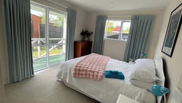 2 bedrooms, iron/ironing board, travel crib, free WiFi