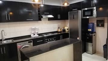 Fridge, microwave, oven, stovetop