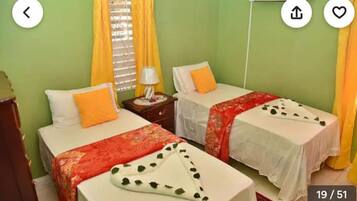 2 bedrooms, iron/ironing board, WiFi, bed sheets