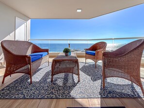 Terrace/patio - SunsetParadise-Jolla Excellence-Indoorpool&Beach (Rosarito)