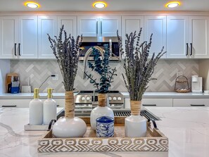 Fridge, microwave, oven, stovetop - SunsetParadise-Jolla Excellence-Indoorpool&Beach (Rosarito)