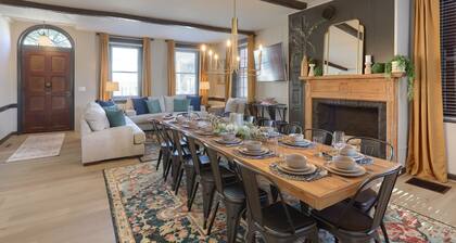 3 Levels w/ Gameroom, Firepit, Grill Near Hershey Walkable To Restaurants & Bars