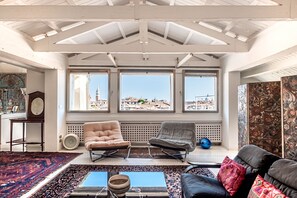 Smart TV - Céntrico Apartamento en Campo San Polo. Ideal Para Estancias en Familia! (Venezia)