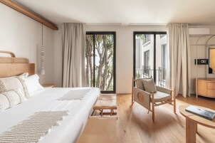 Ropa de cama de alta calidad, minibar, wifi gratis y ropa de cama 