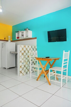Basic Apartment, 1 Bedroom, Air conditioning, City View | Private kitchen | Fridge, cleaning supplies