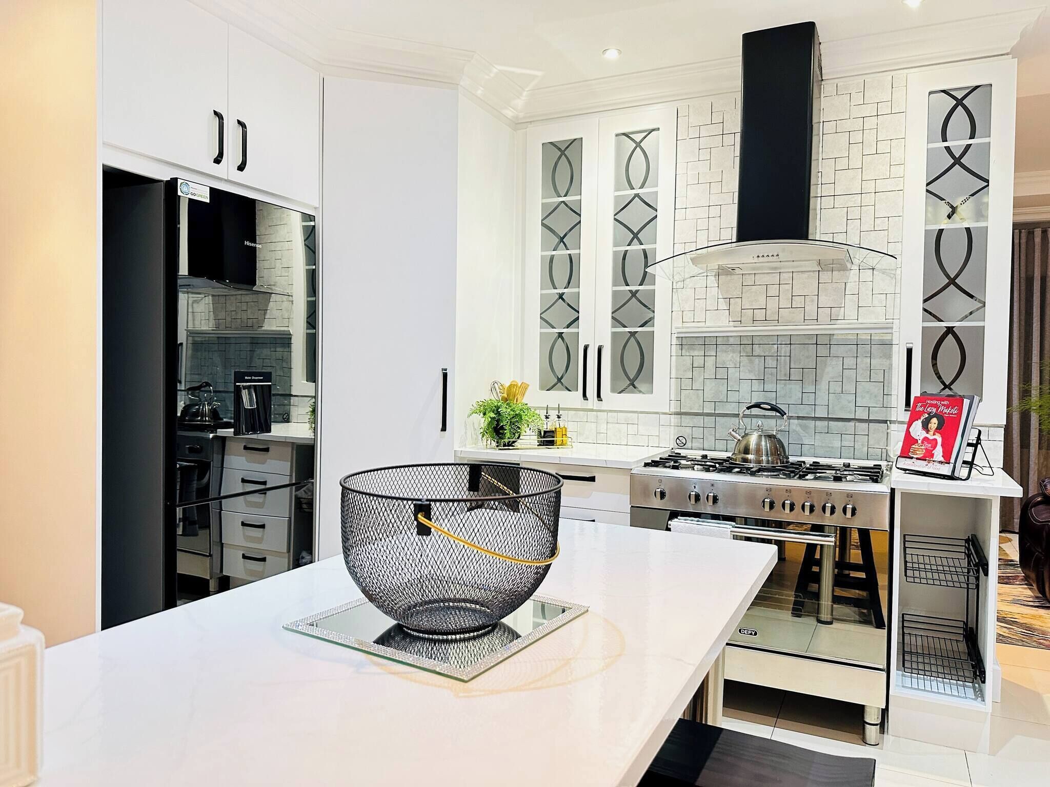 Apartment, 3 Bedrooms, Private Pool, Garden View | Interior