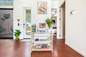 3 chambres, fer et planche à repasser, Wi-Fi, draps fournis