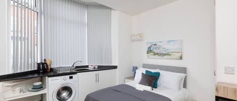 1 makuuhuone, silitysrauta/-lauta, ilmainen Wi-Fi, vuodevaatteet