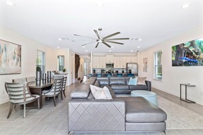 TV, table football - Surf Shack With Games Room at Reunion (Kissimmee)