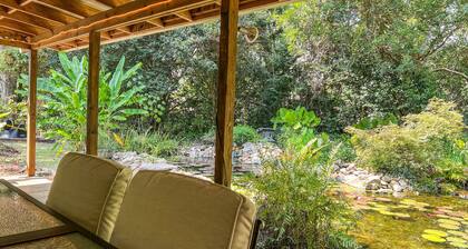 Secluded nature escape. 8 min. to Robert Trent Jones and 5 min. to downtown.