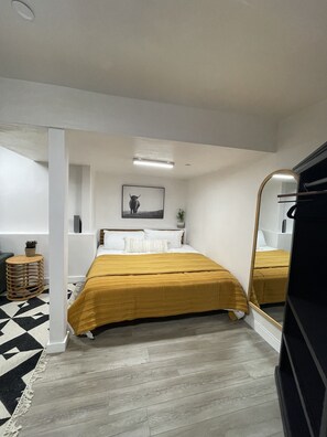 3 bedrooms, iron/ironing board, travel cot, WiFi