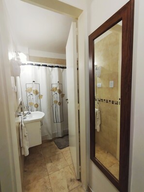 Apartment, 1 Bedroom, Smoking | Bathroom - Charming Apartment in Recoleta Comfort and Style for 4 People (Buenos Aires)