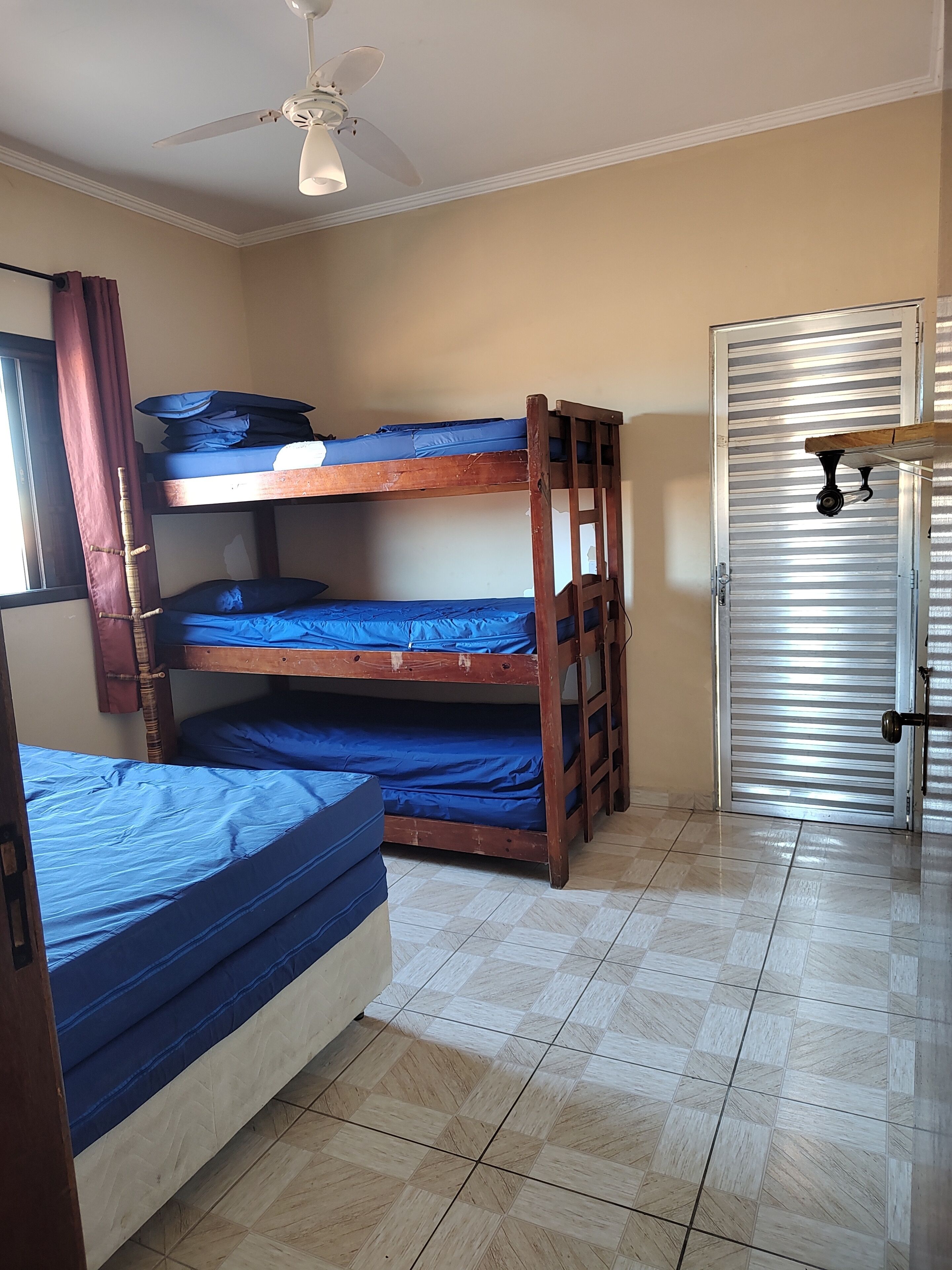 1 bedroom, desk, iron/ironing board, free WiFi