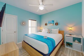 4 bedrooms, free WiFi, bed sheets - Shared Heated Pool, Golf Cart Accessible, Parking for 2 (Port Aransas)