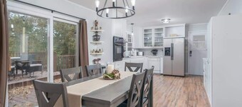 Touchdown Ranch | Near Stadium, Private Yard