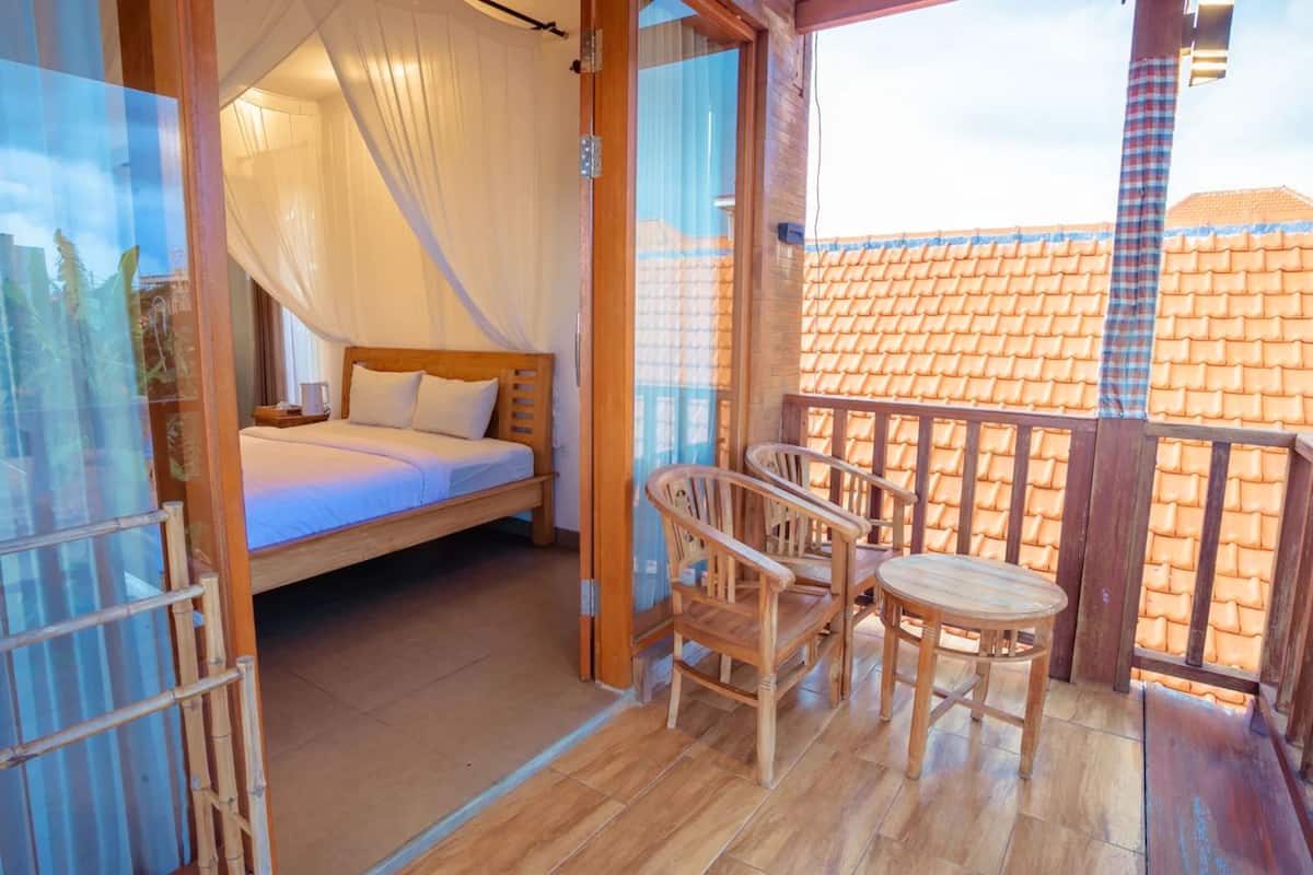 1 habitación y escritorio
