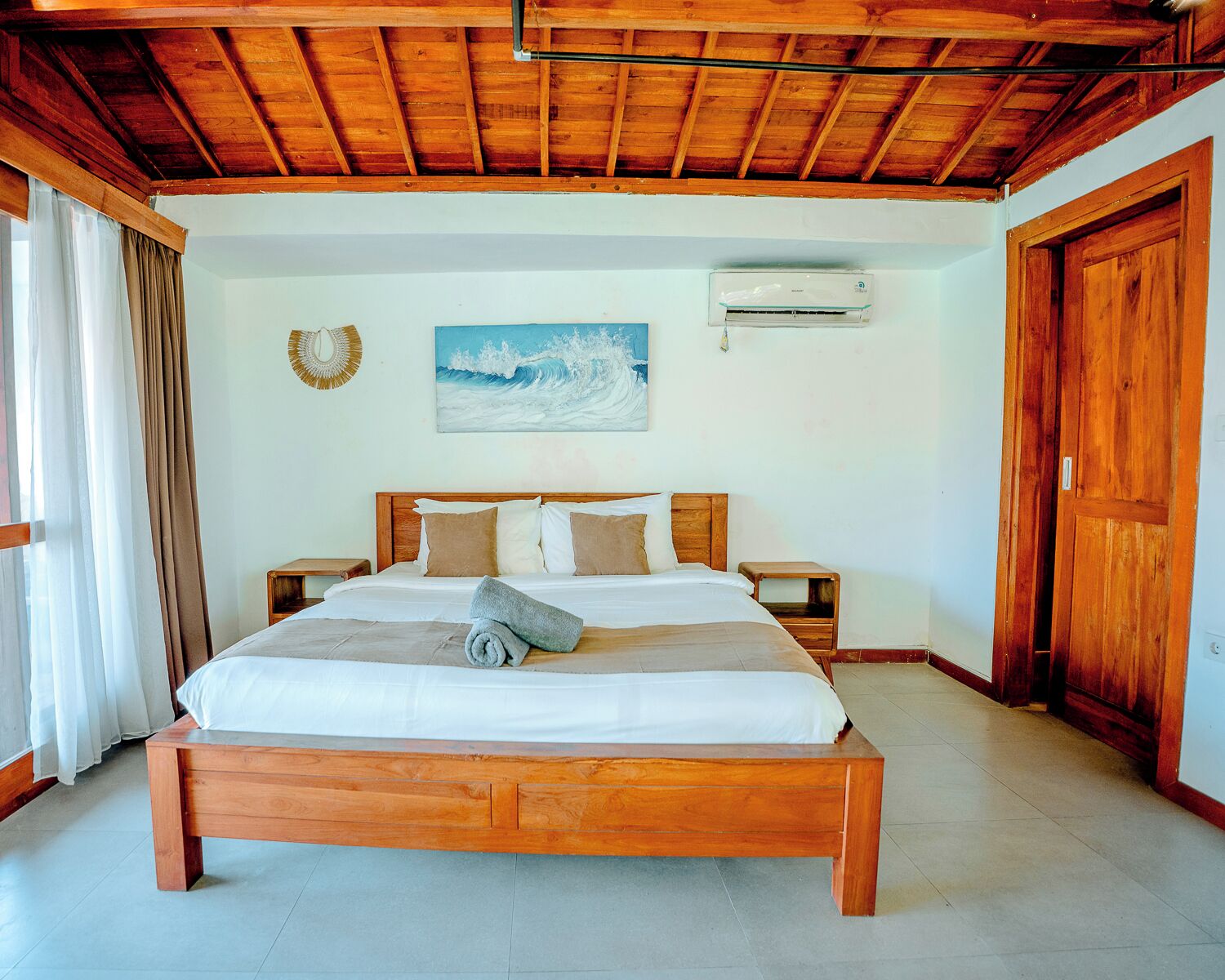 1 habitación y escritorio 