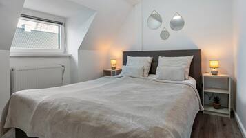 1 habitación, escritorio, wifi gratis y ropa de cama