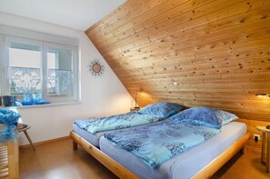 3 chambres, fer et planche à repasser, Wi-Fi gratuit, draps fournis