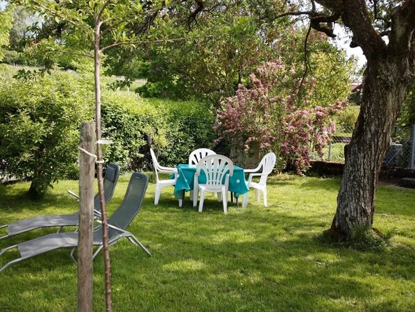 屋外ダイニングエリア