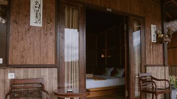 Deluxe Double Room | 1 bedroom, Select Comfort beds, desk, rollaway beds